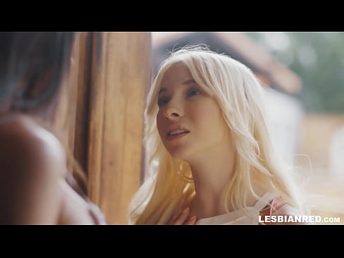 ❤️ Tüdruk tuleb paar kuud hiljem koju ja jõuab sööma oma kasuema tussu Kaunis porno at porn et.onlydesiporn.ru