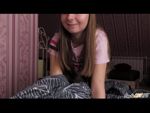 ❤️ Blondie imeb oma BFF-i sügavalt ja saab sperma suhu Kaunis porno at porn et.onlydesiporn.ru